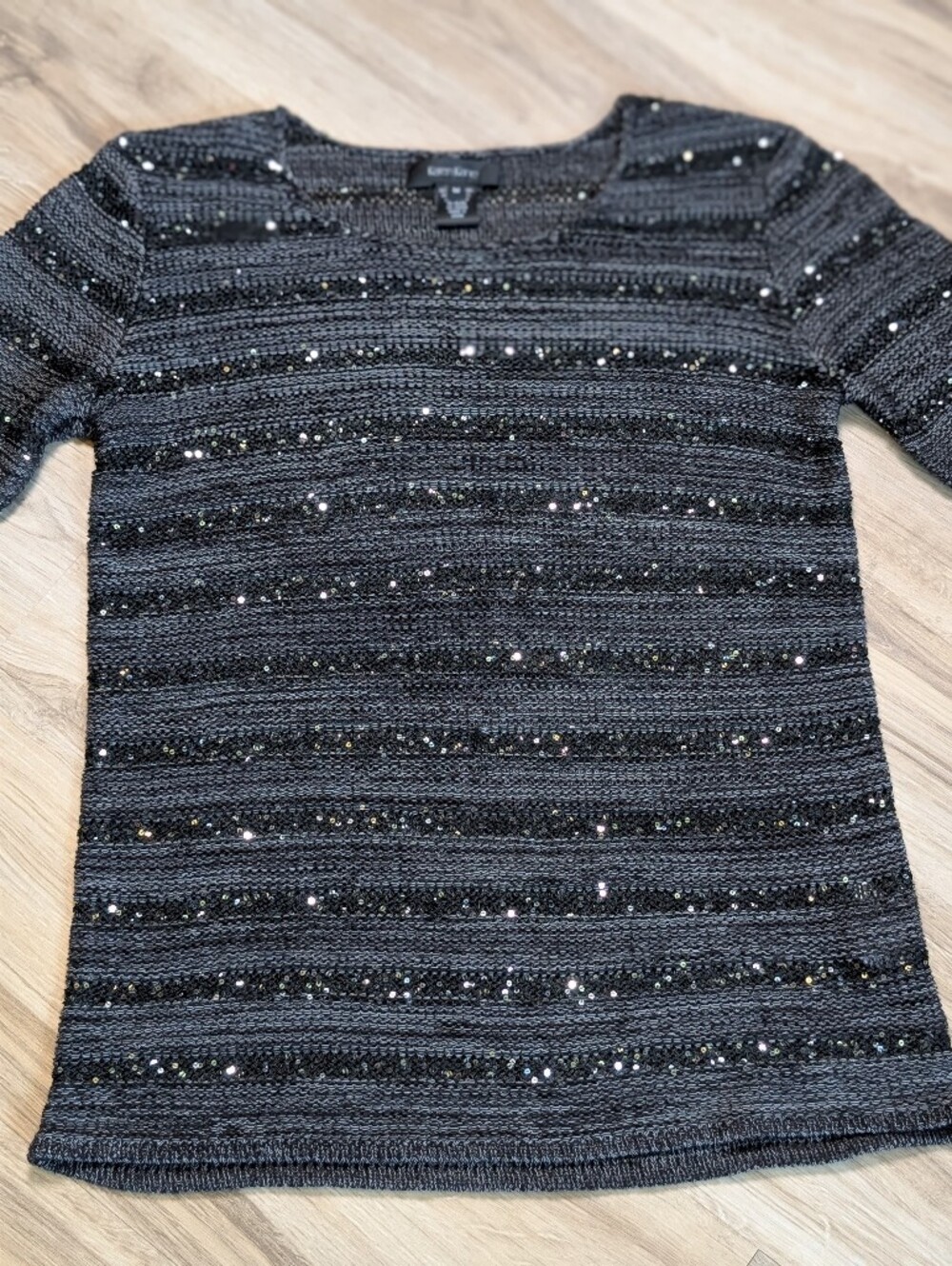 The Karen Kane 4L89588 Graphite Gray Sequin Pull-over Sweater in size M